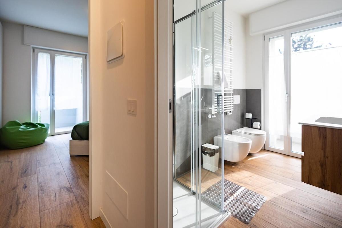 Modern Grey Flat In Apartamento *