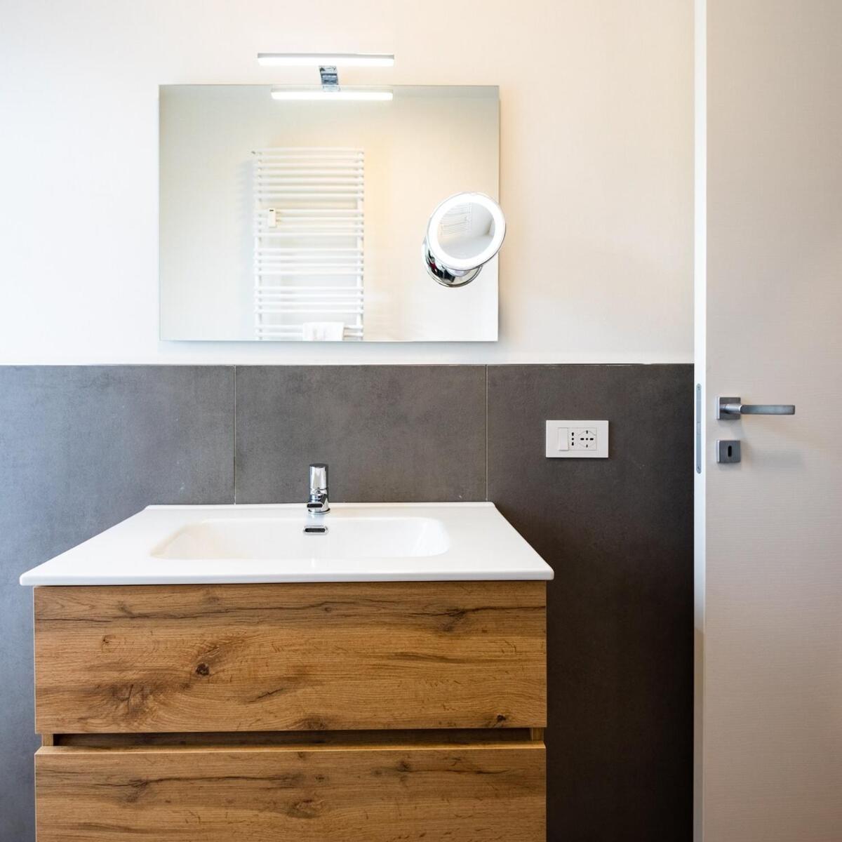 Appartamento Modern Grey Flat In